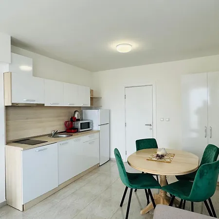 Horizon 5 'a' アパート *